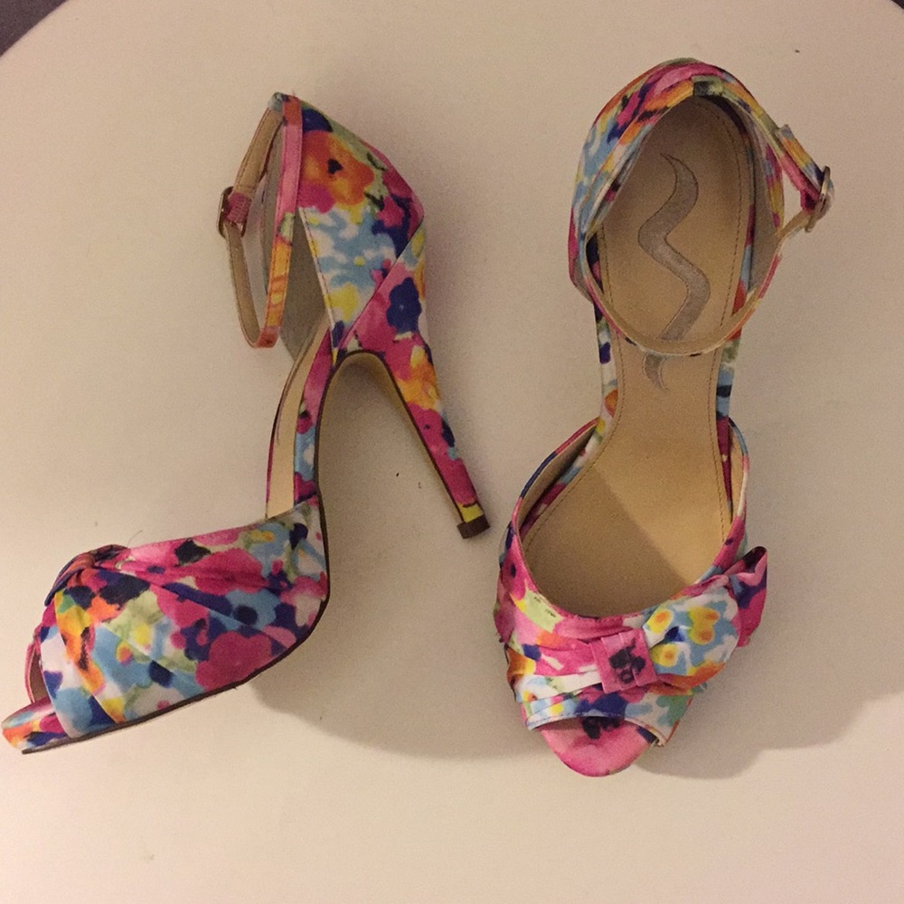 MIA PUMPS 🌸💕👛💖 - Picture 2 of 2